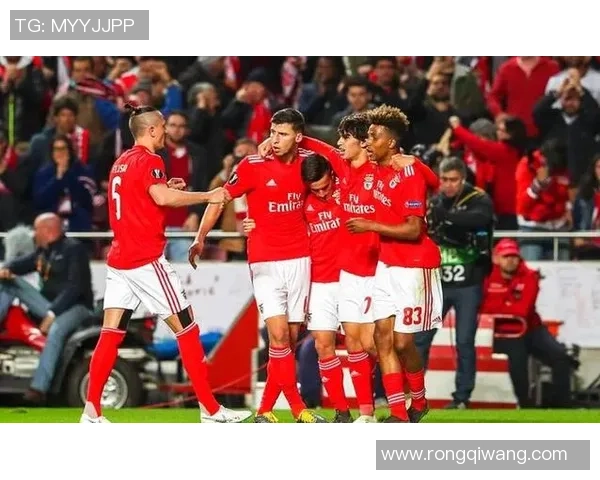 本菲卡大胜巴萨引发争议判罚全场沸腾的世界杯瞬间回顾