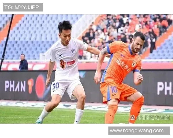 中超激战曼联小胜莱比锡点球大战成全场焦点瞬间 中超激战曼联小胜莱比锡点球大战成全场焦点瞬间