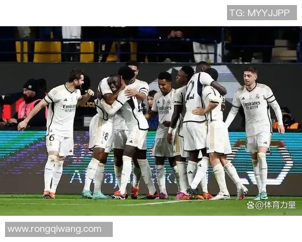 世界杯精彩对决巴萨绝杀曼城引发全场狂欢与数据解析 世界杯精彩对决巴萨绝杀曼城引发全场狂欢与数据解析