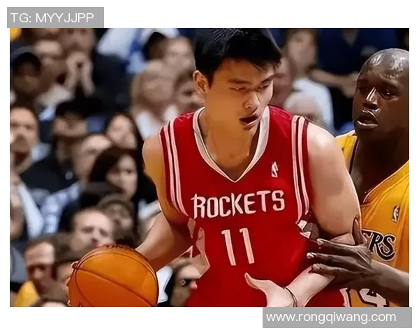 姚明引领中国男篮崛起的战术风格与打法解析