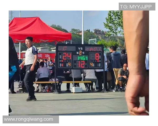 姚明明海：探索中国篮球巨星的成长之路与辉煌成就