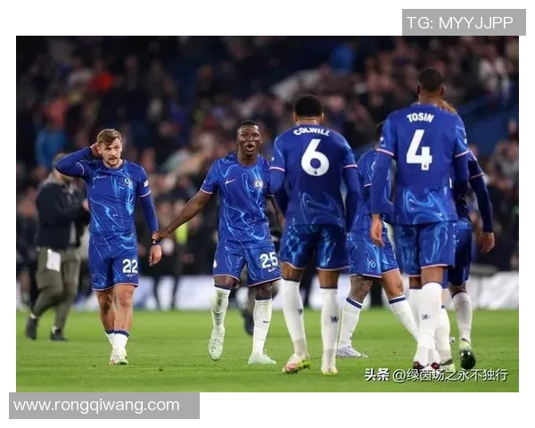 英超激战切尔西逆转利物浦争议判罚引发全场热议 英超激战切尔西逆转利物浦争议判罚引发全场热议