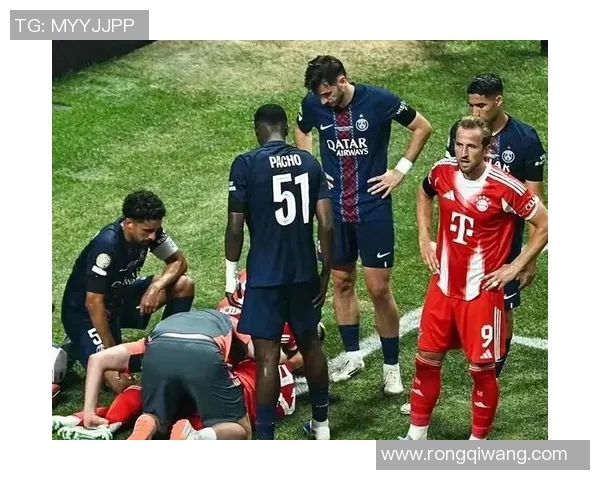 拜仁友谊赛大胜那不勒斯红牌事件引发全场热议与冷门回顾