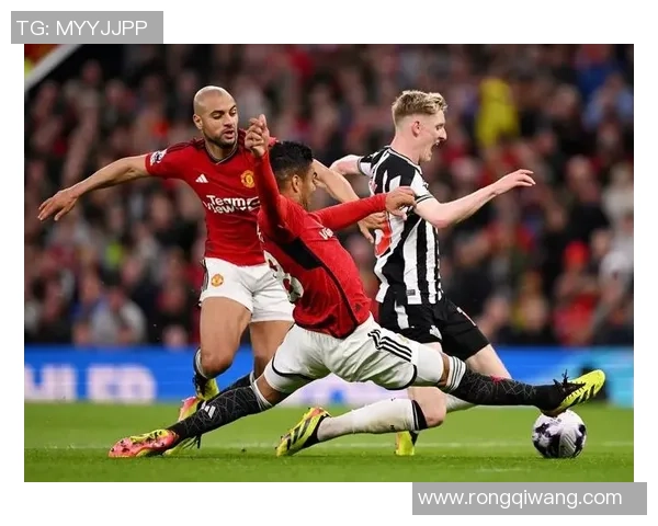 欧联杯精彩对决曼联与多特蒙德战成平局帽子戏法引发全场热潮