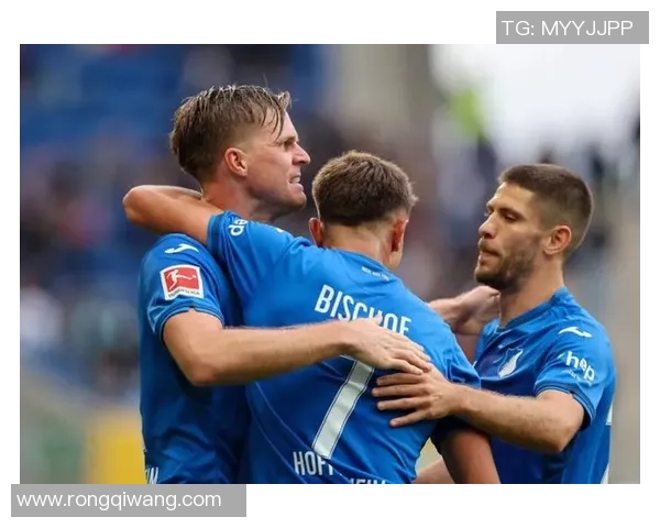 欧联杯精彩对决里昂逆转那不勒斯点球大战引爆全场激情