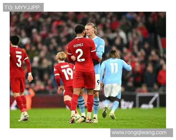 西甲焦点战曼联小胜阿森纳红牌争议引发全场热议