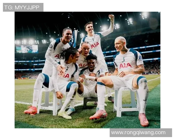 德甲激战热刺与利物浦互交白卷补时进球引发全场狂欢