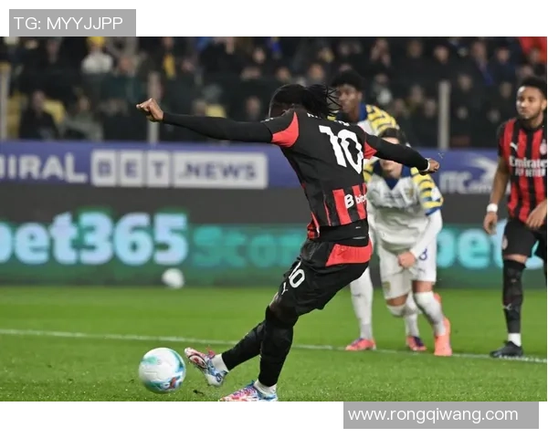 国王杯精彩对决国米逆转曼联引争议判罚全场沸腾